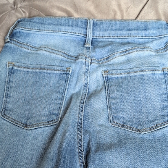 Old Navy Distressed Light Blue Jeggings - Picture 7 of 7